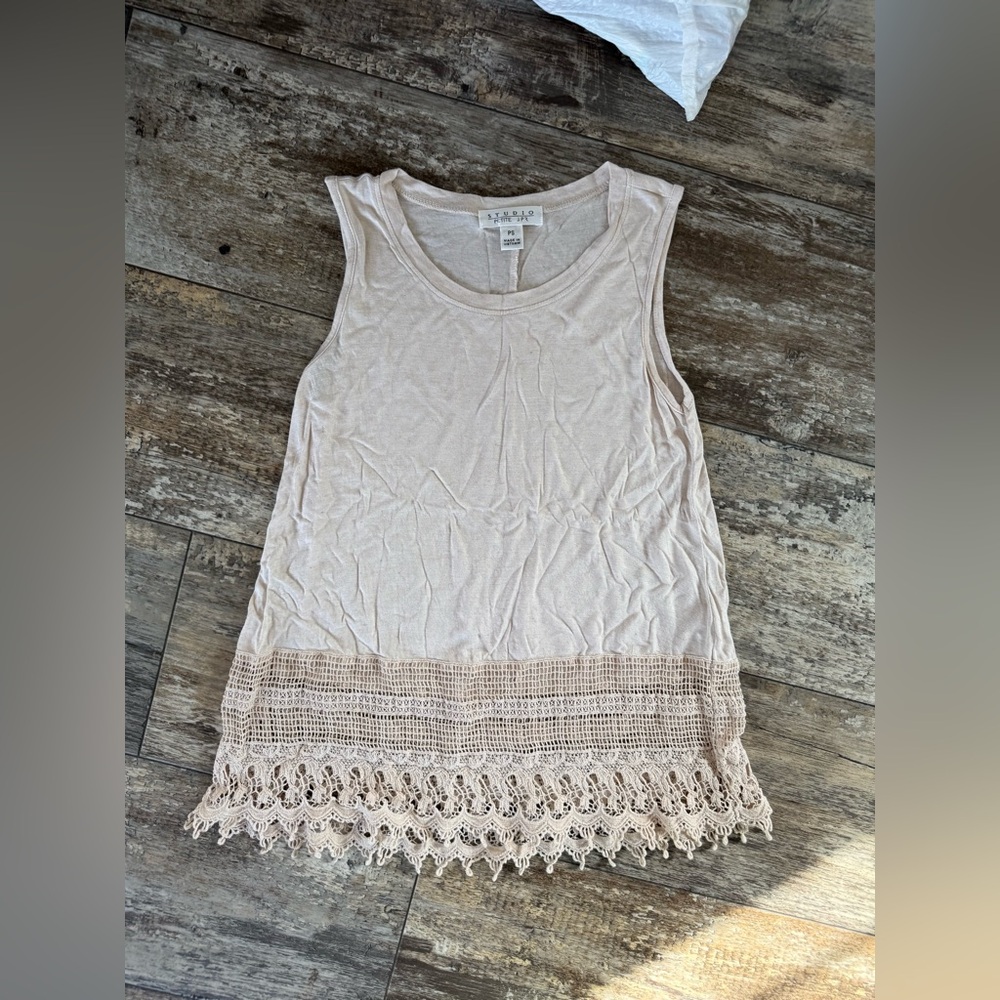 2 for $10 sale: Studio petite JPR tan beige tank top with lace crochet hem - PS